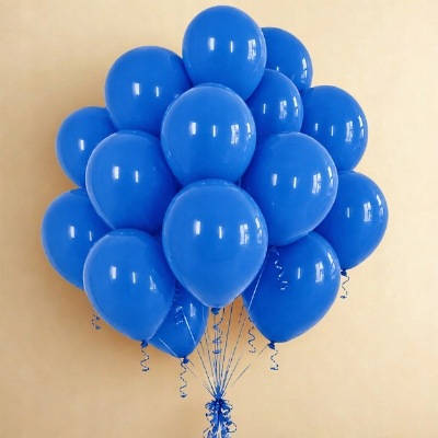 girlanda-z-niebieskich-balonow.jpg