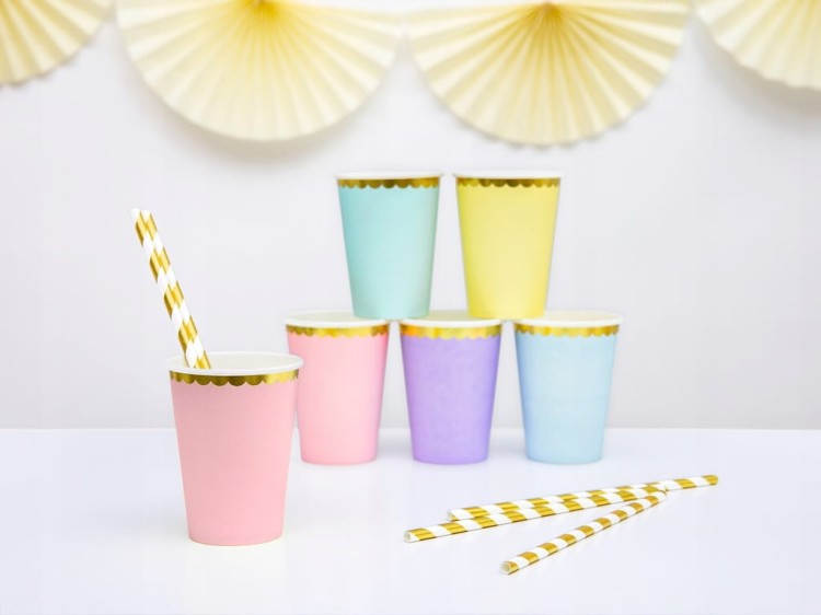 Talerzyki i kubeczki różowe papierowe jednorazowe urodziny baby shower